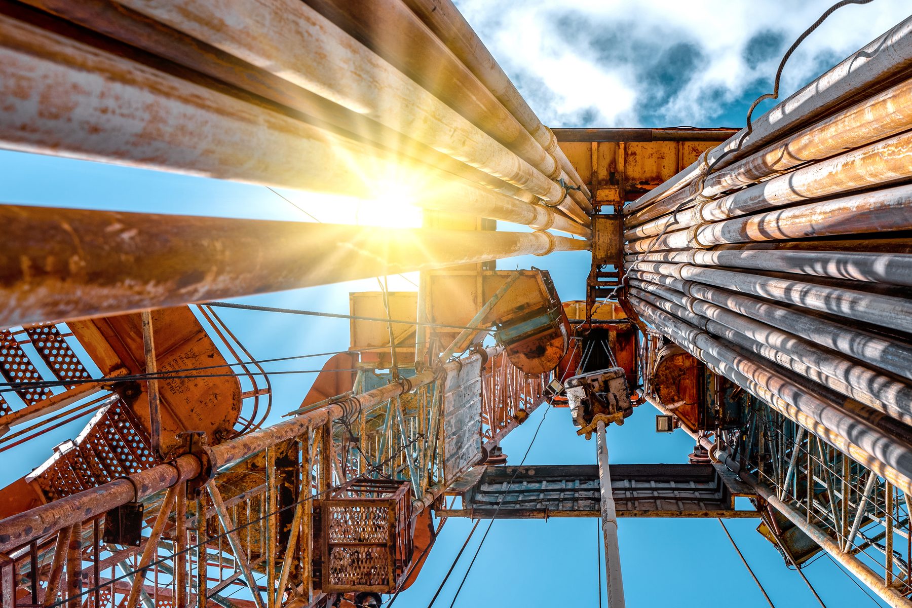 Curve and Lateral in One Run: The Single-Trip Directional Drilling Strategy Slashing NPT in the Permian Basin